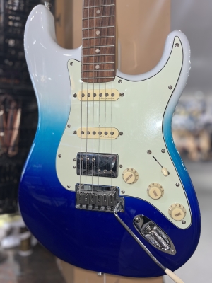 Store Special Product - Fender - Player Plus Stratocaster HSS, Pau Ferro Fingerboard - Belair Blue